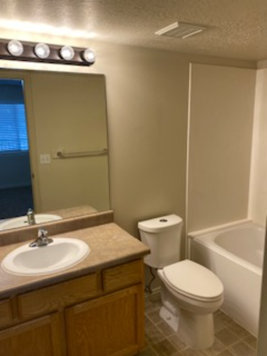 3543 E Rock Creek Rd